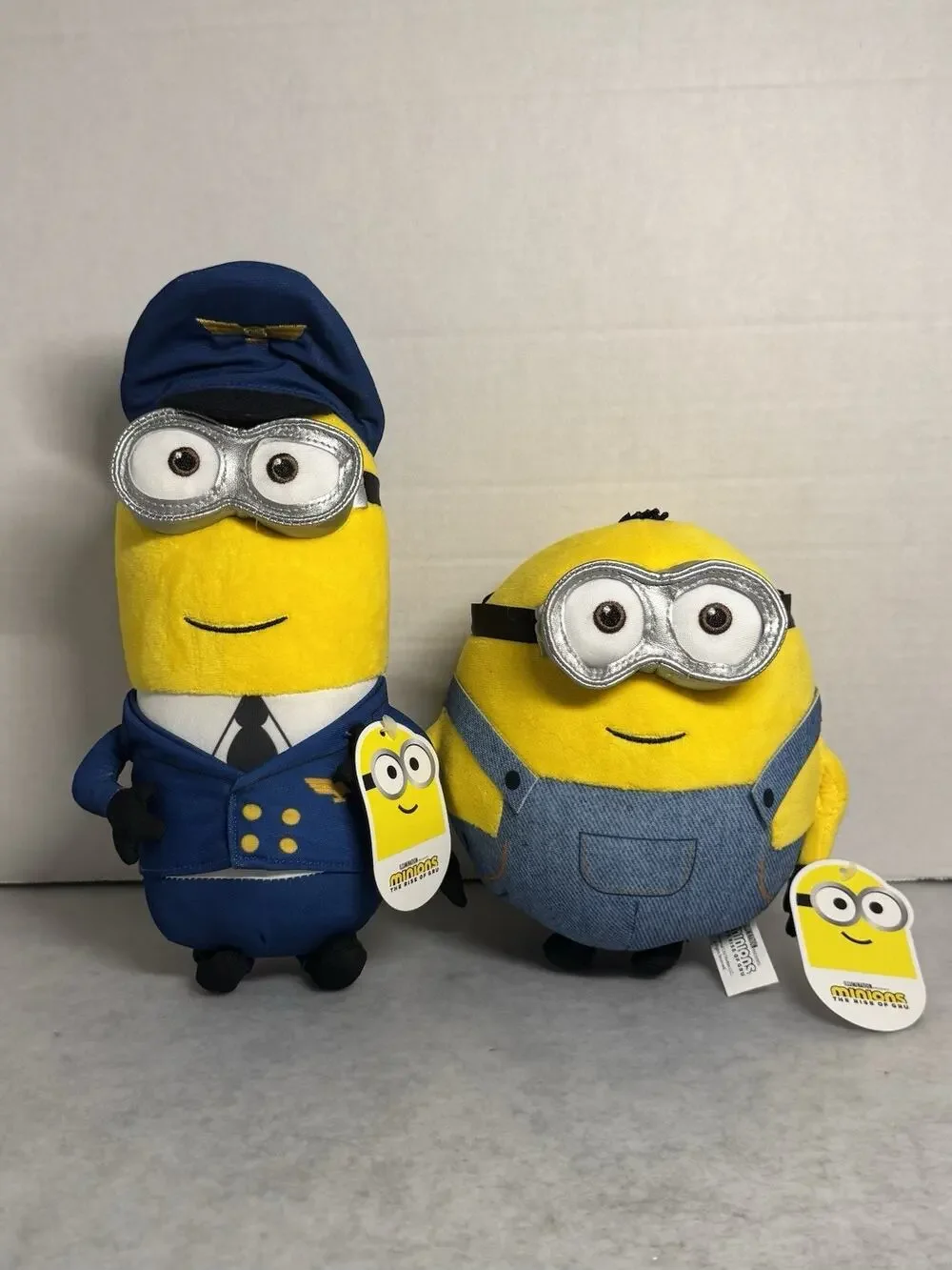 NWT Minions The Rise of Gru Pilot Kevin & Bob Plush Universal Illumination 9